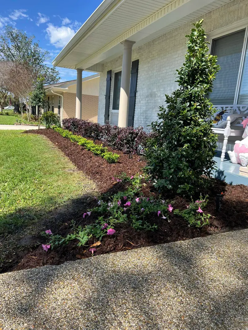 Beautiful hardscaping landscape crafted and installed by Southern Grounds, LLC in the greater new orleans area