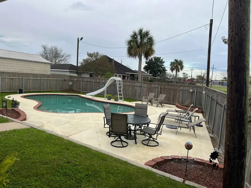 Beautiful hardscaping landscape crafted and installed by Southern Grounds, LLC in the greater new orleans area