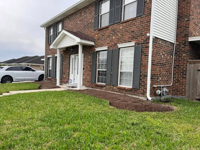 Beautiful hardscaping landscape crafted and installed by Southern Grounds, LLC in the greater new orleans area