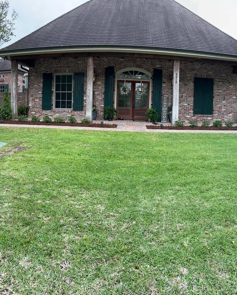Beautiful hardscaping landscape crafted and installed by Southern Grounds, LLC in the greater new orleans area