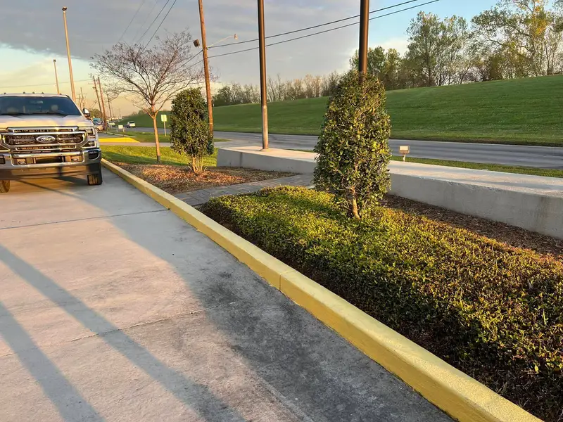 Beautiful hardscaping landscape crafted and installed by Southern Grounds, LLC in the greater new orleans area