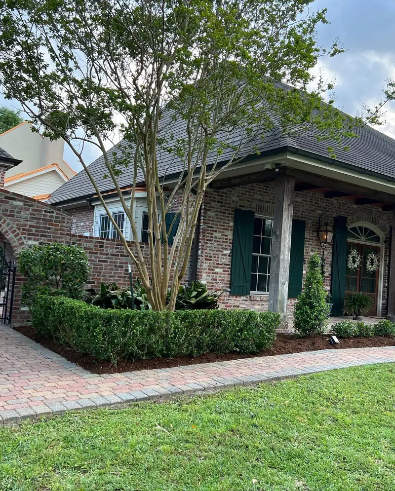 Beautiful hardscaping landscape crafted and installed by Southern Grounds, LLC in the greater new orleans area