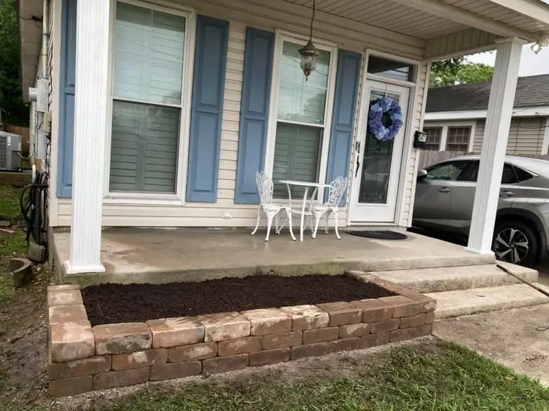 Beautiful hardscaping landscape crafted and installed by Southern Grounds, LLC in the greater new orleans area